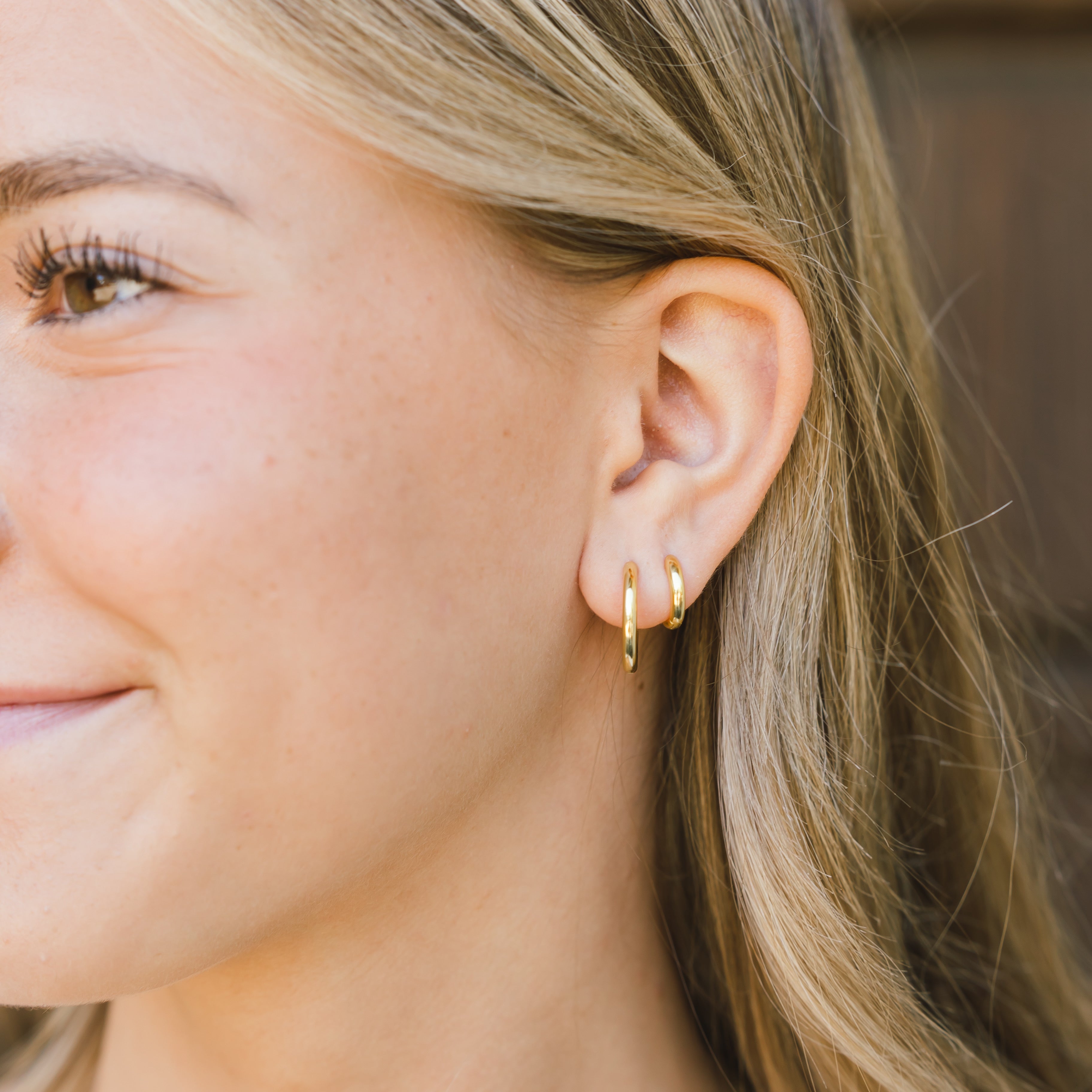 Classic Huggie Hoops