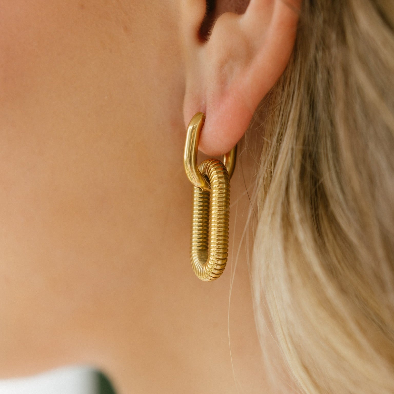 Double Link Hoop