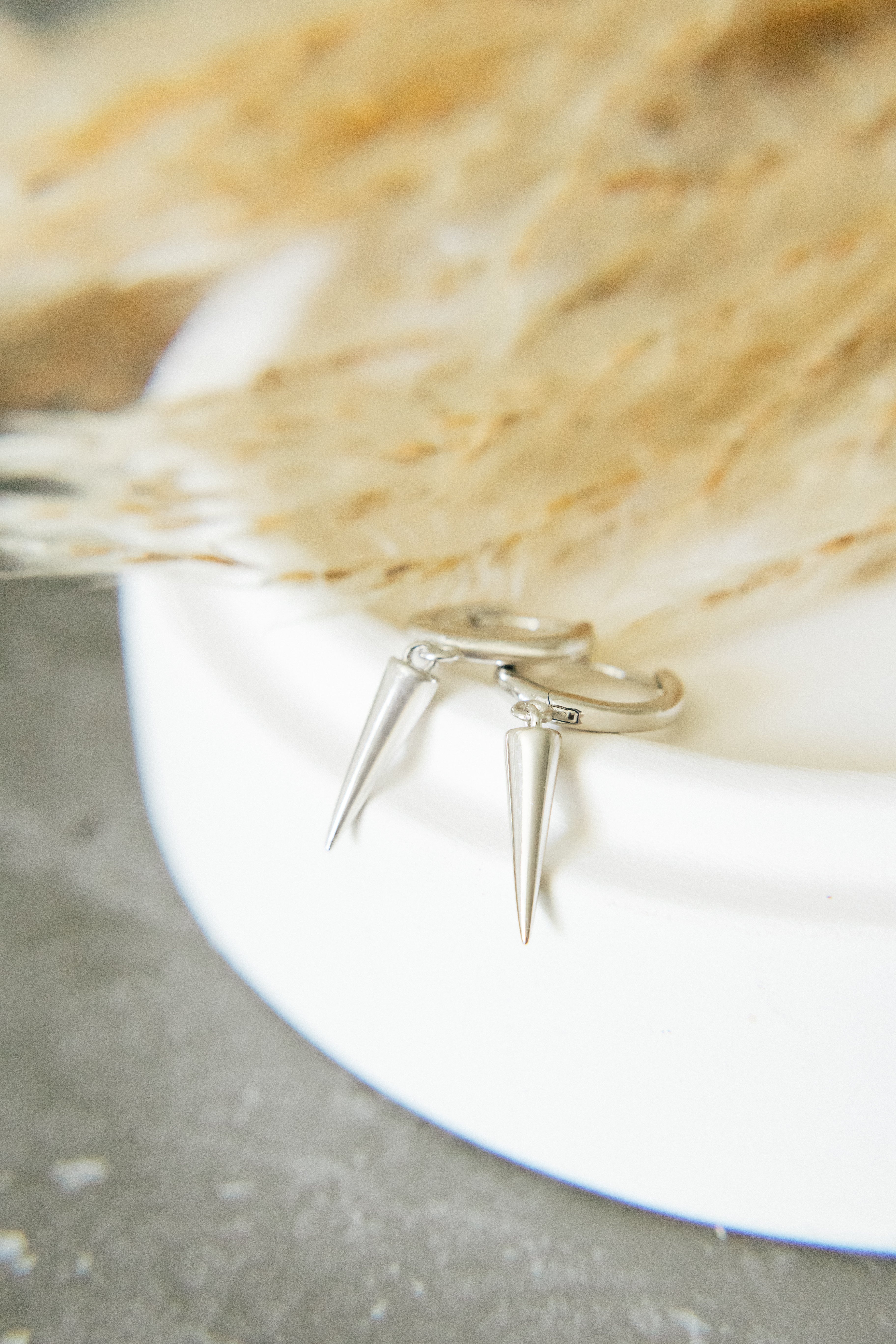Dagger Hoops