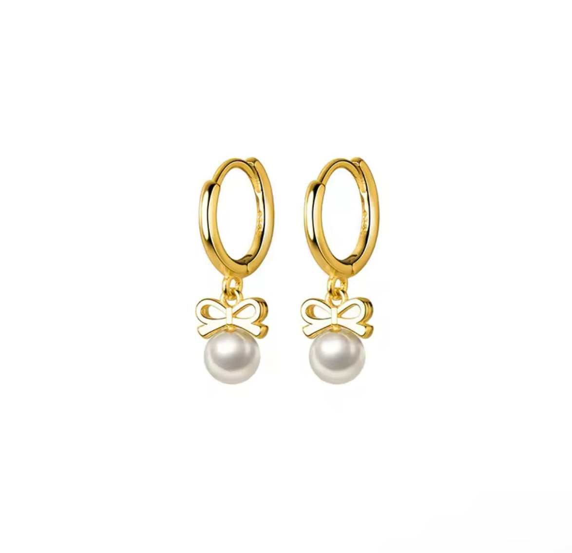 Girly Pearly Hoop Earring