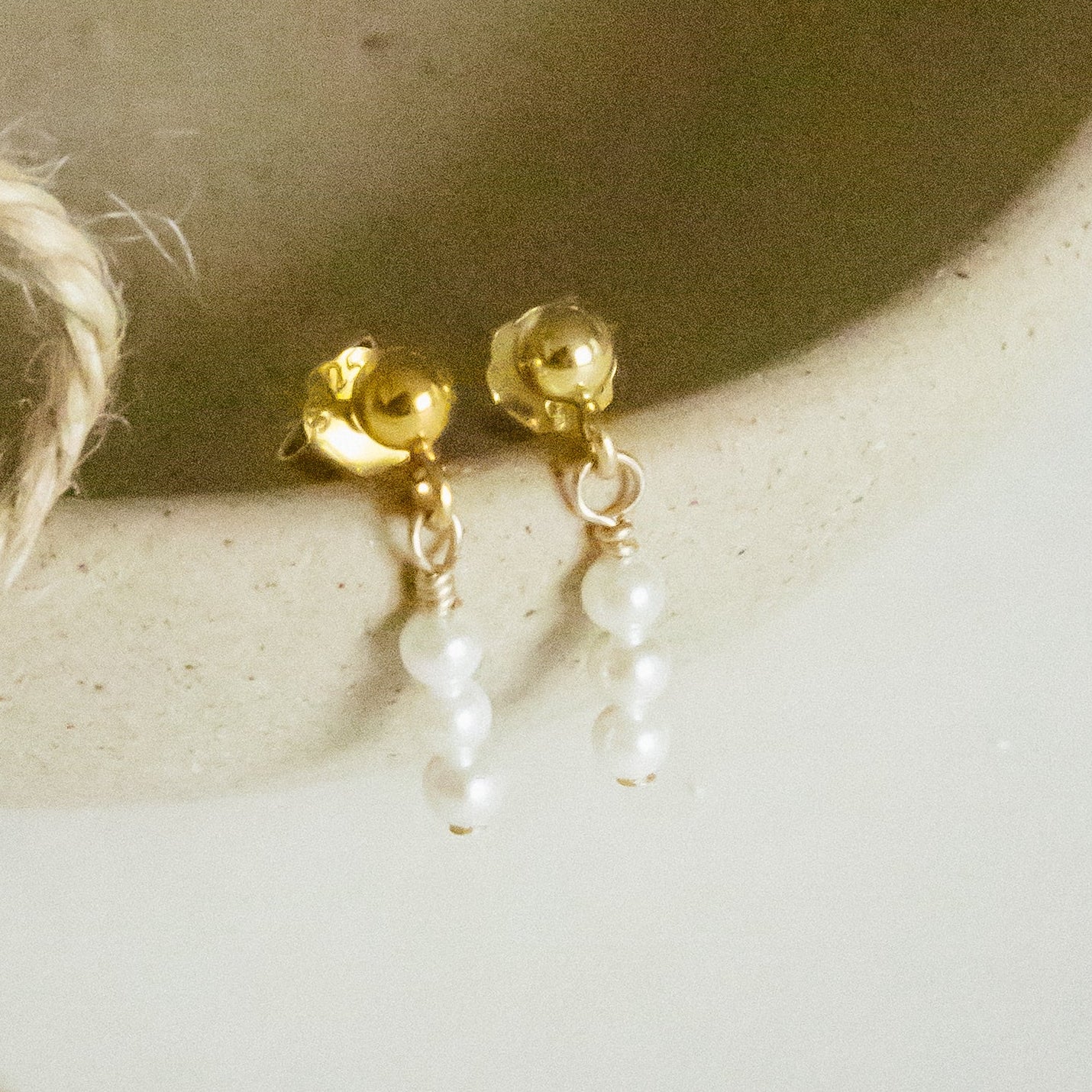 Mistletoe Pearl Studs
